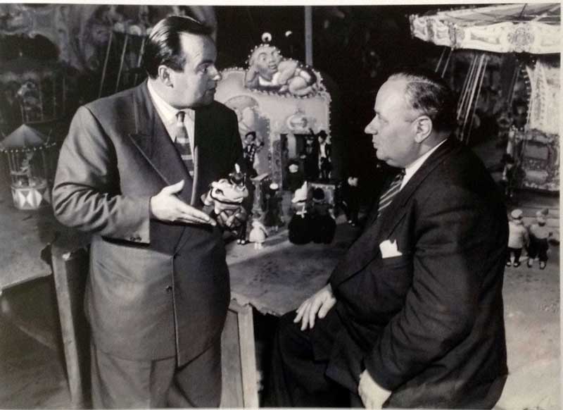 Joop Geesink (L) met Sies Numan (R) op de set van Kermesse Fantastique (1951)